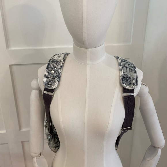 Victoria’s Secret Pink flower sequence backpack - Picture 4 of 6